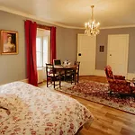 Chateau De La Preuille 3*