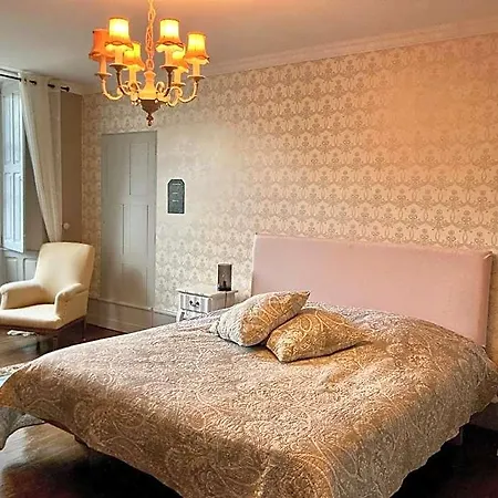 Chateau De La Preuille 3*