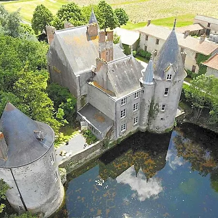 Chateau De La Preuille Montaigu-Vendee