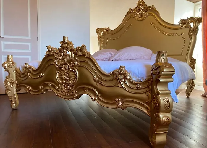 Château De La Preuille 3*